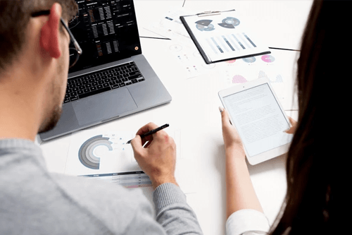 Udovantre Gemeinschaft und Unterstützung